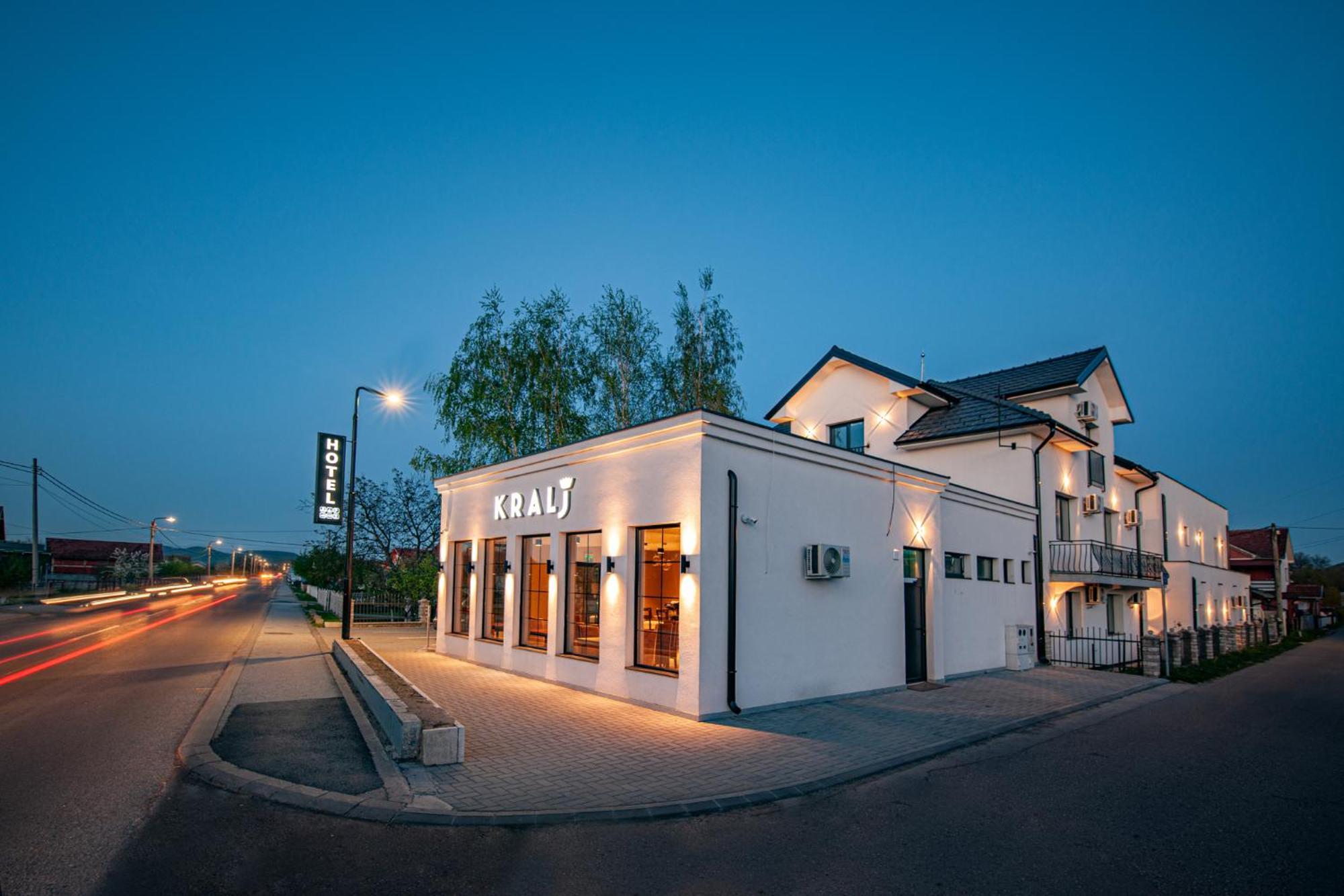 Hotel Kralj คราลเยโว ภายนอก รูปภาพ