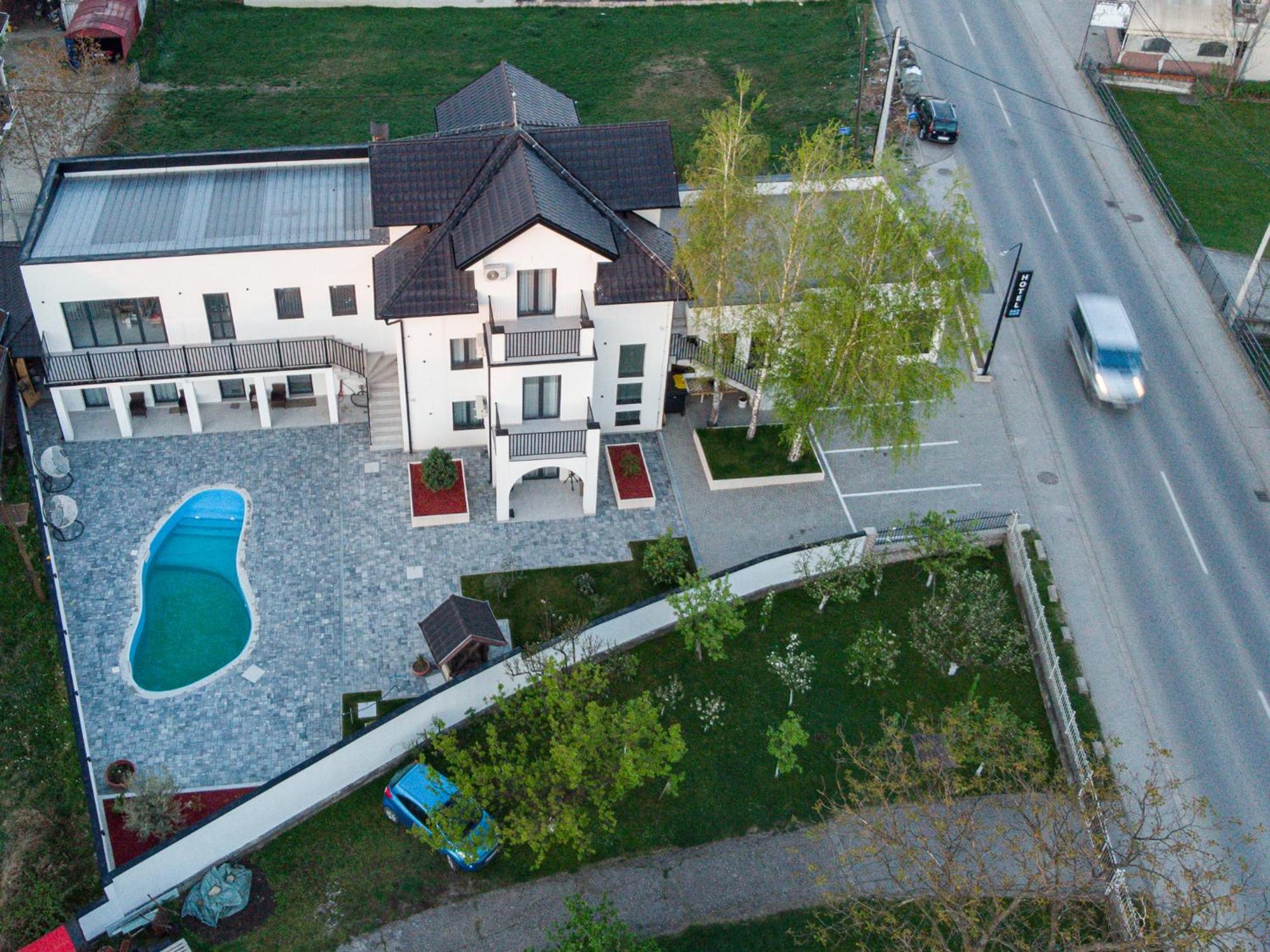 Hotel Kralj คราลเยโว ภายนอก รูปภาพ