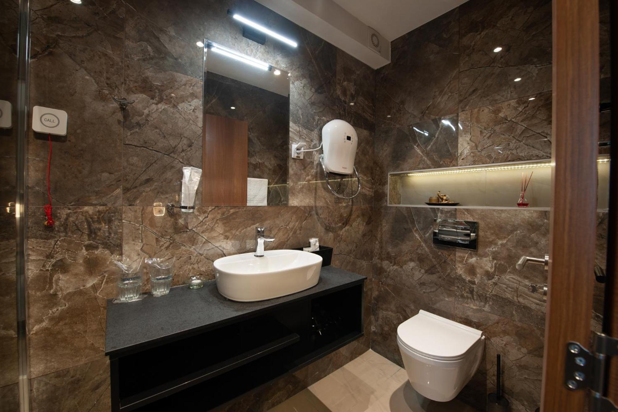 Hotel Kralj คราลเยโว ภายนอก รูปภาพ